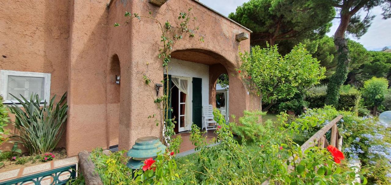 Casa Vacanze Mombrino Finale Ligure Exterior photo