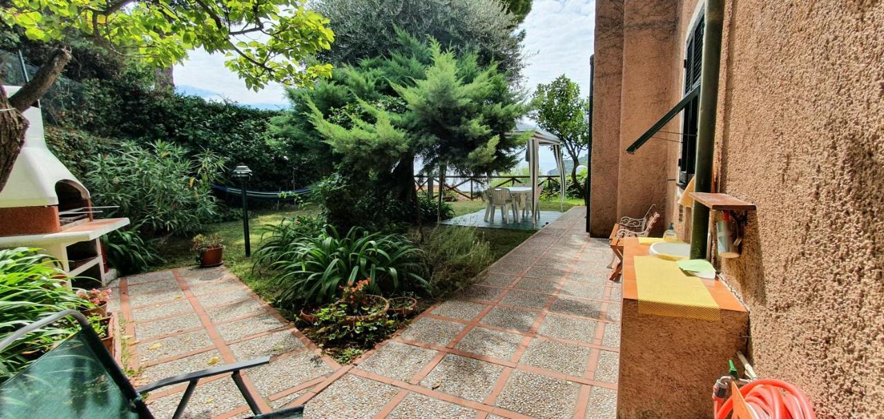 Casa Vacanze Mombrino Finale Ligure Exterior photo