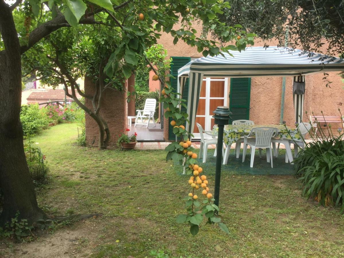 Casa Vacanze Mombrino Finale Ligure Exterior photo